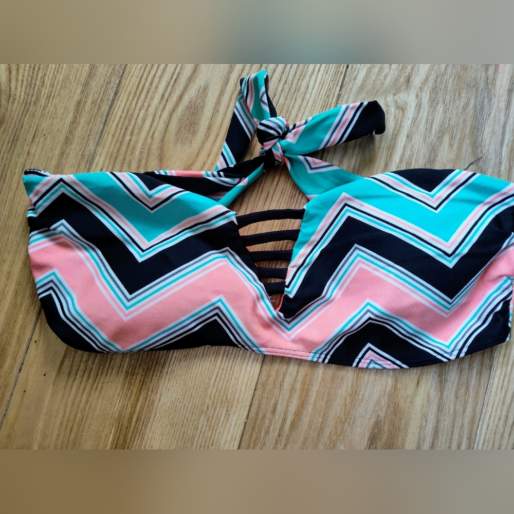 Swim top Summer Sale 🌼